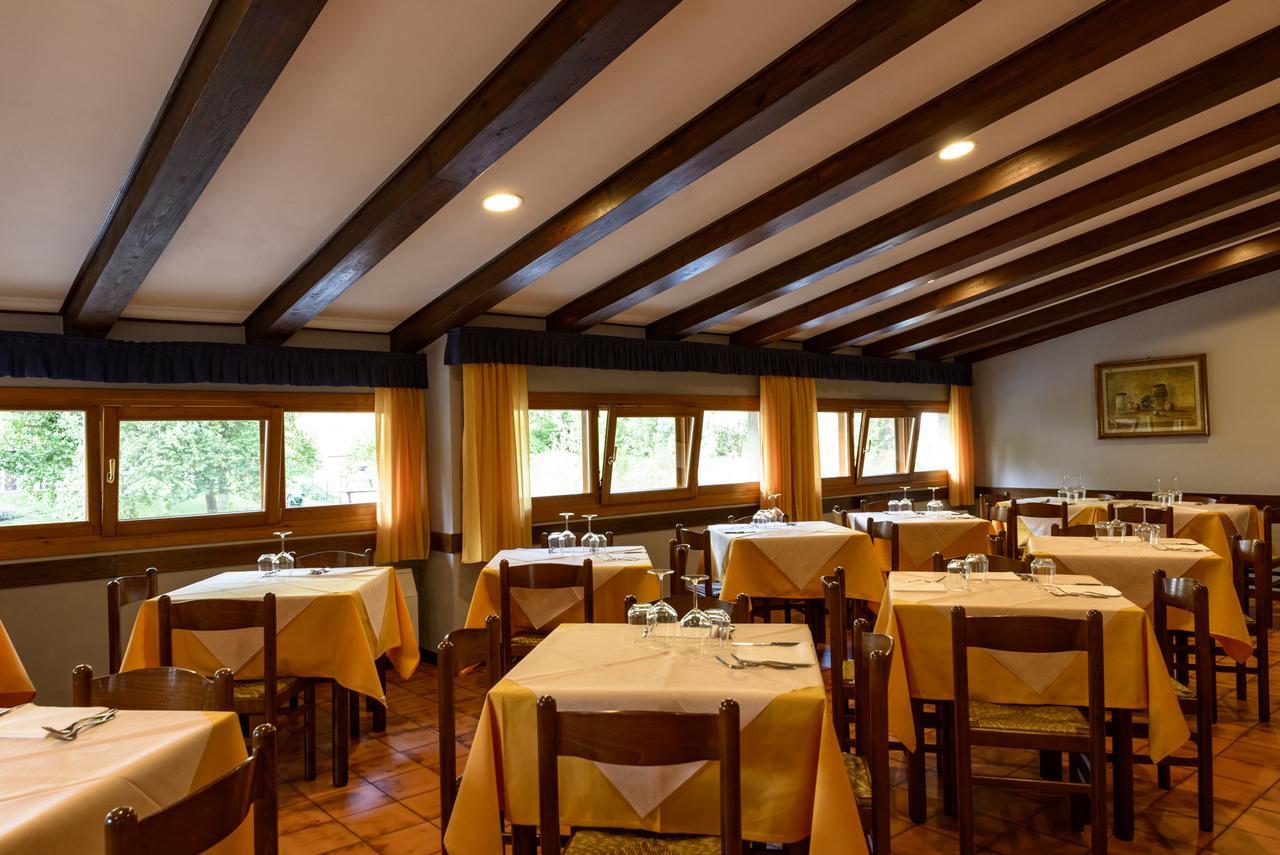 Hotel Appennino Fiumalbo Buitenkant foto