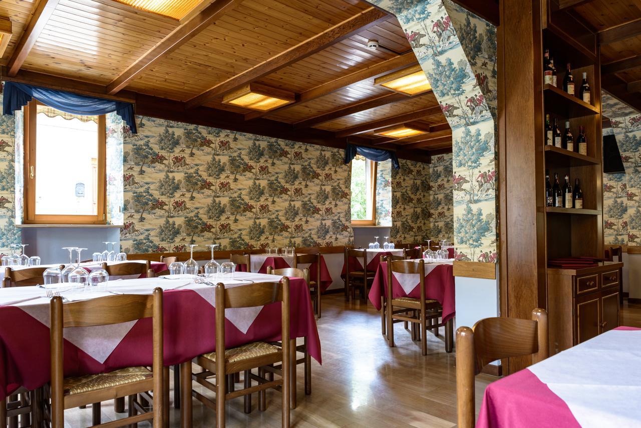 Hotel Appennino Fiumalbo Buitenkant foto