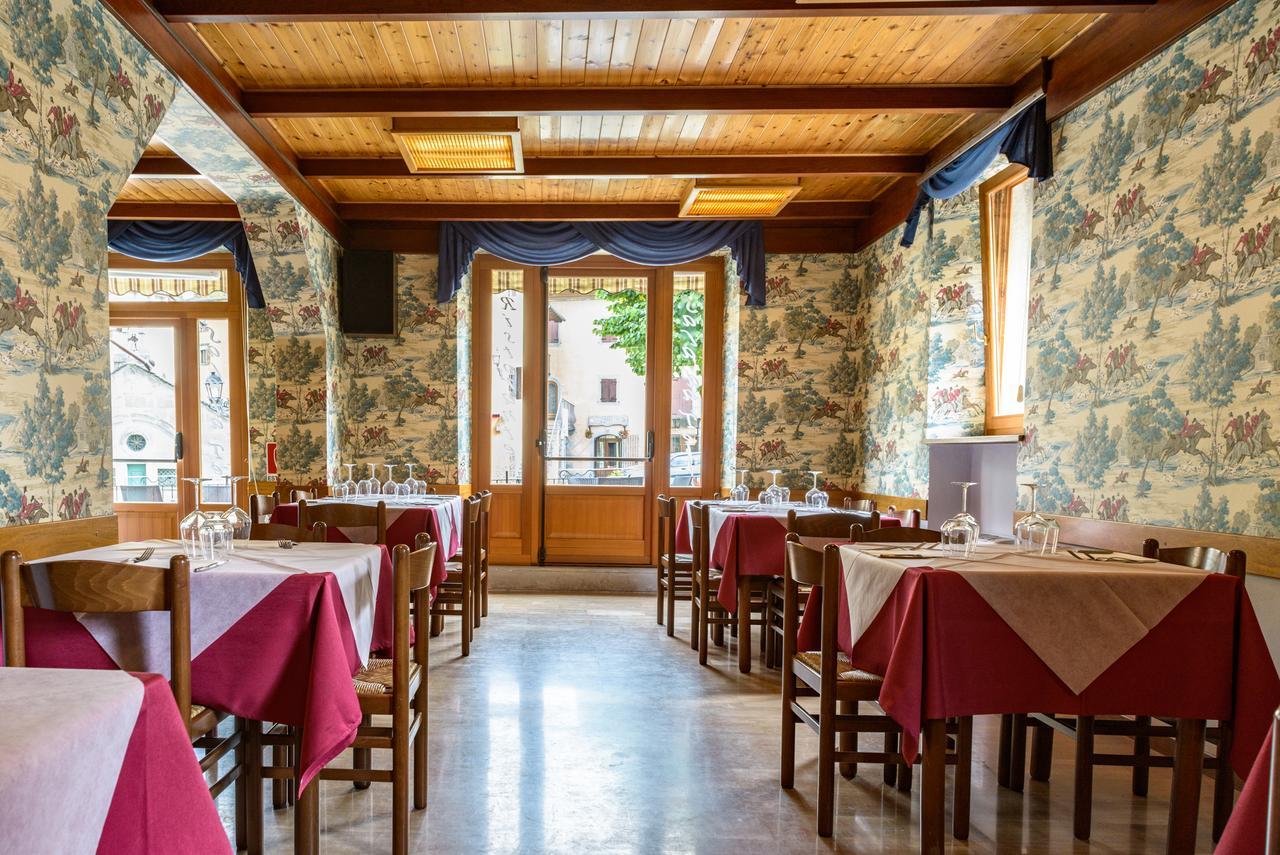 Hotel Appennino Fiumalbo Buitenkant foto