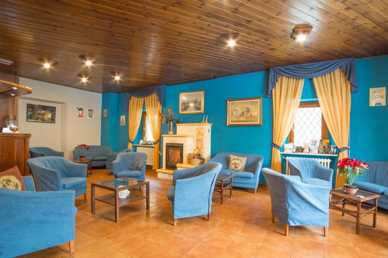 Hotel Appennino Fiumalbo Buitenkant foto
