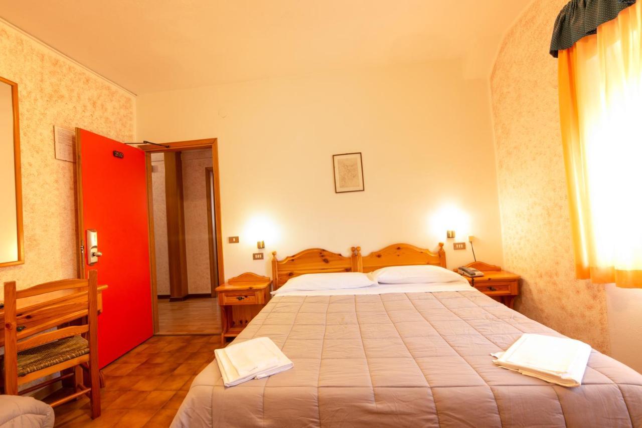 Hotel Appennino Fiumalbo Buitenkant foto
